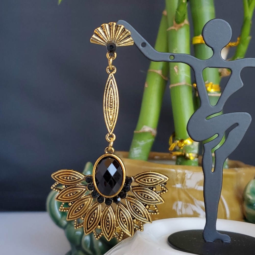 Fancy Earring - Picture 2 of 8